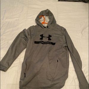 grey underarmor sweatshirt